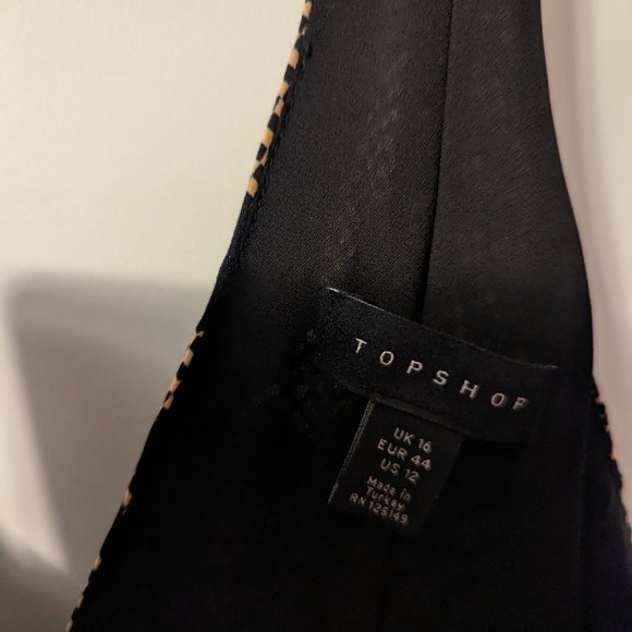 Fun Patterned Dress - Picture 4 of 4